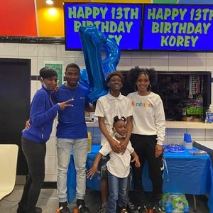 Meet your Posher, Aj